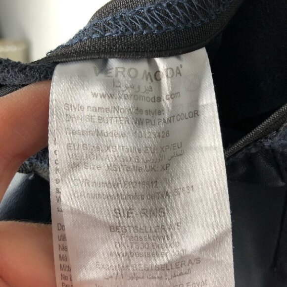 Vero Moda Blue Faux Leather Skinny Pants Size XS - Picture 7 of 8